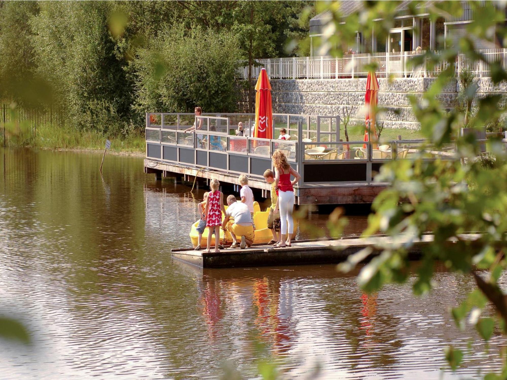Modern Lodge With Dishwasher, 8 Km From Helmond Mierlo Exterior photo